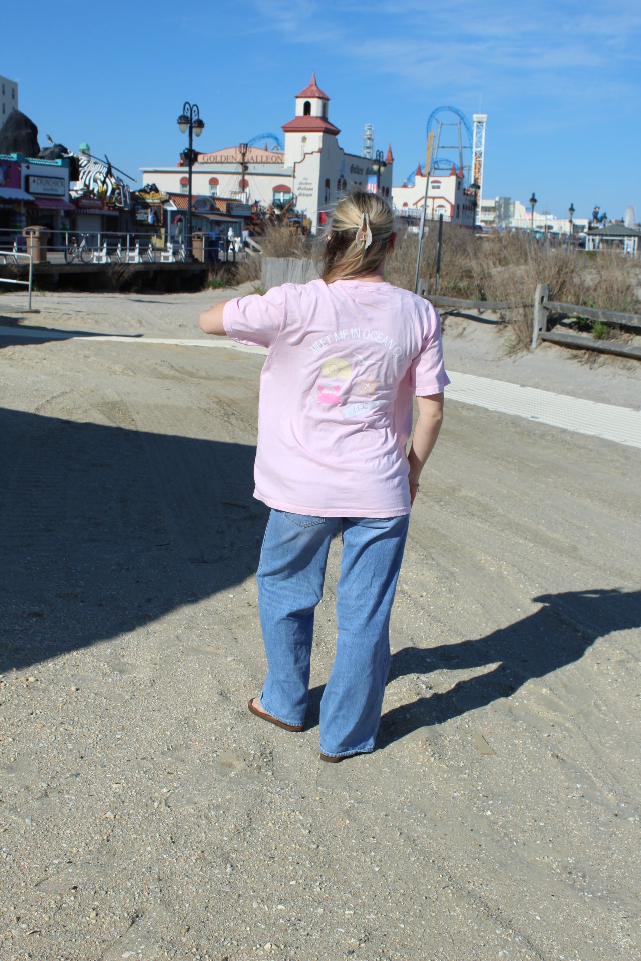 Meet me in OCNJ Tee pink